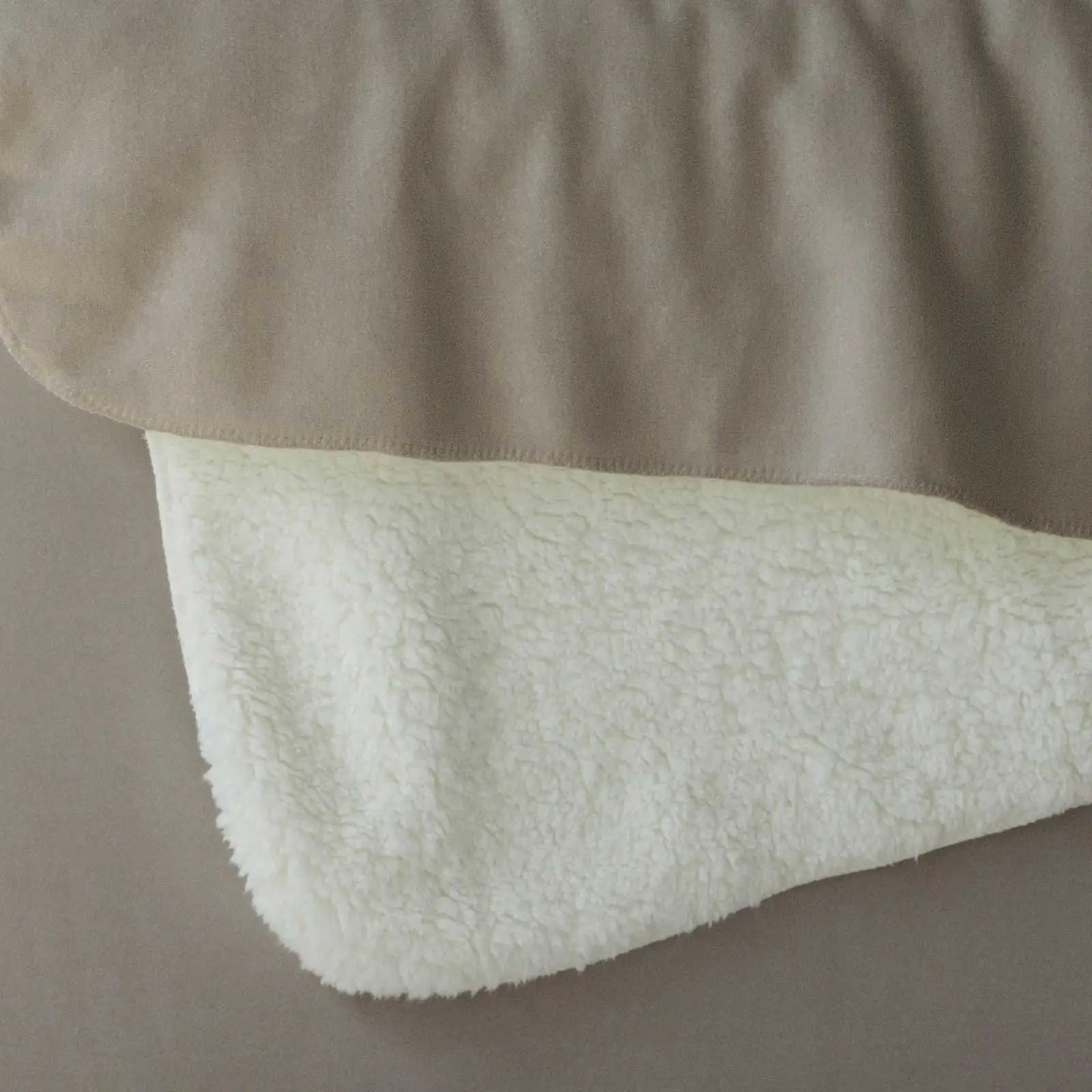 Fleece deken ‘Sandstone’ – Stijlvol met eigen naam en titel