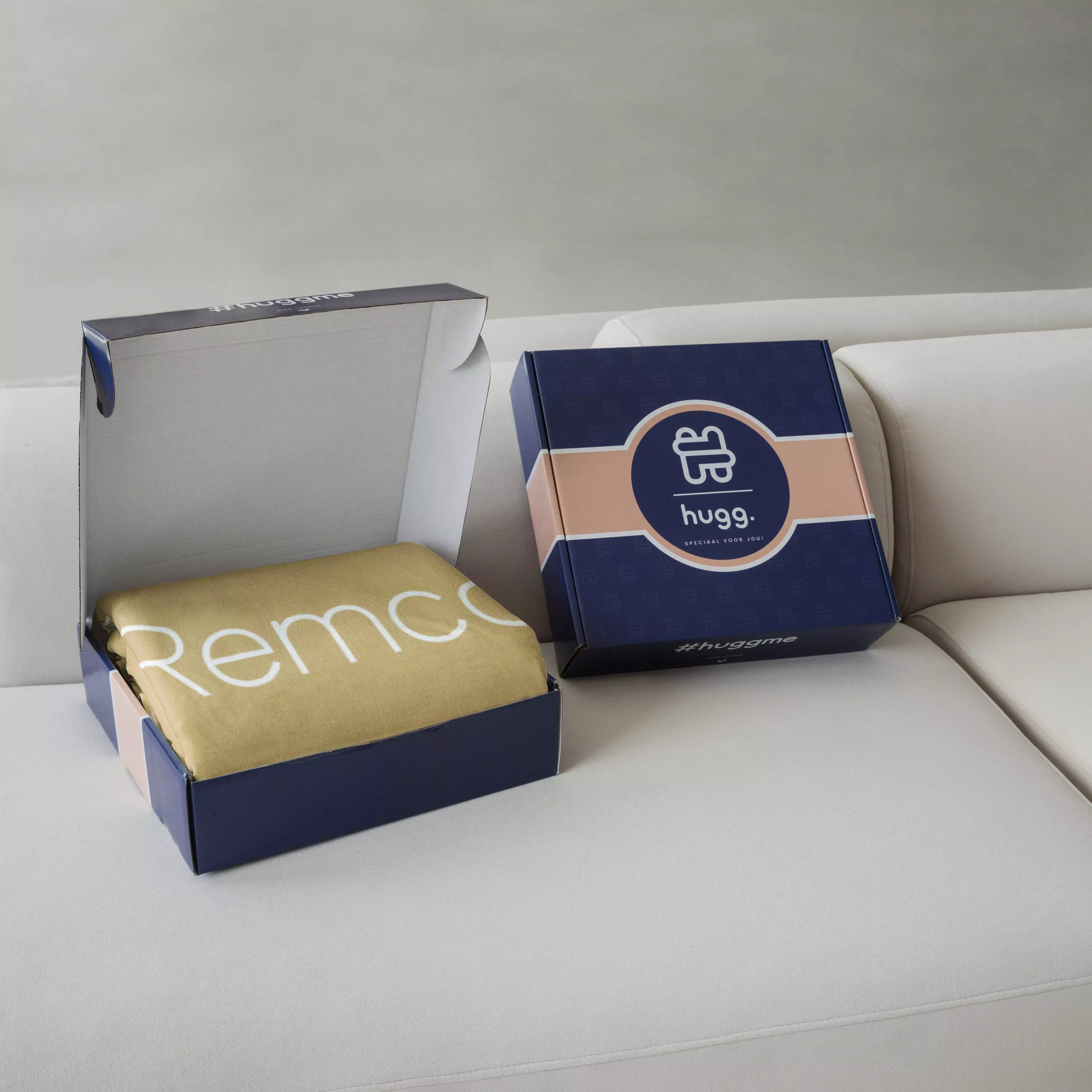 Fleece deken ‘Golden Ochre’ – Stijlvol met eigen naam en titel