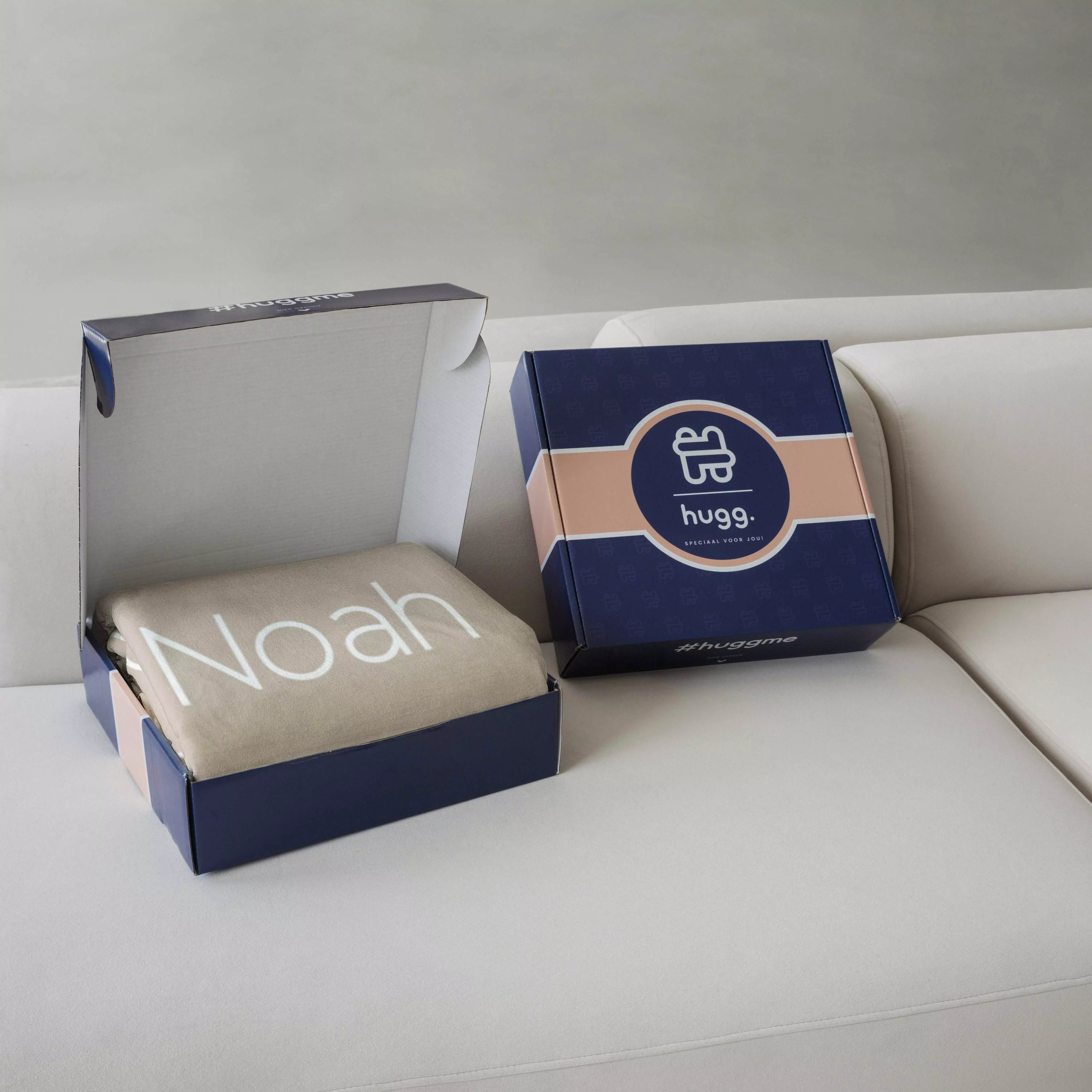 Fleece deken ‘Soft Linen’ – Stijlvol met eigen naam en titel